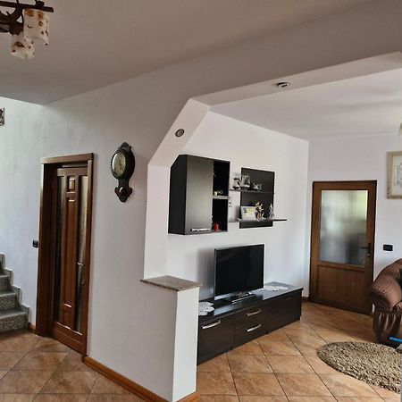 Вилла Casa Paty Мэнэстиря-Гуморулуй Экстерьер фото