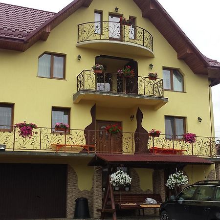 Вилла Casa Paty Мэнэстиря-Гуморулуй Экстерьер фото
