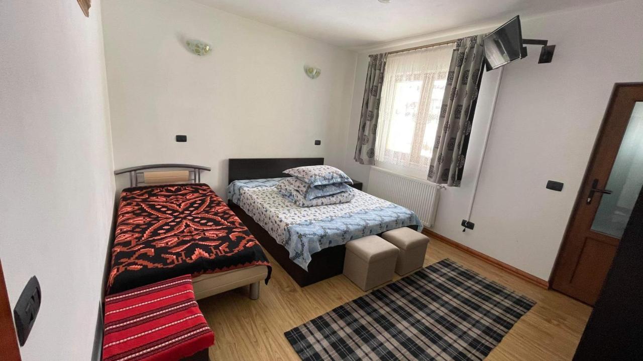 Вилла Casa Paty Мэнэстиря-Гуморулуй Экстерьер фото