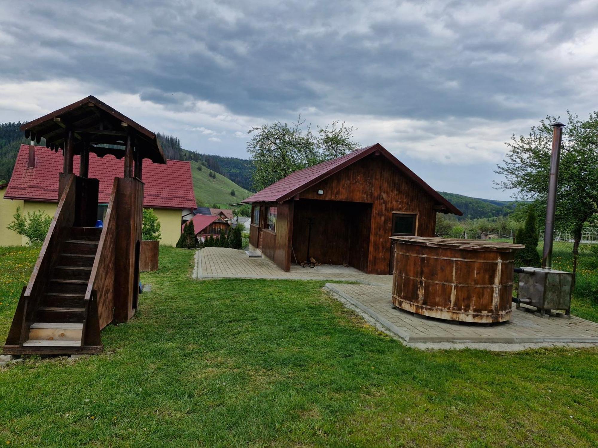 Вилла Casa Paty Мэнэстиря-Гуморулуй Экстерьер фото